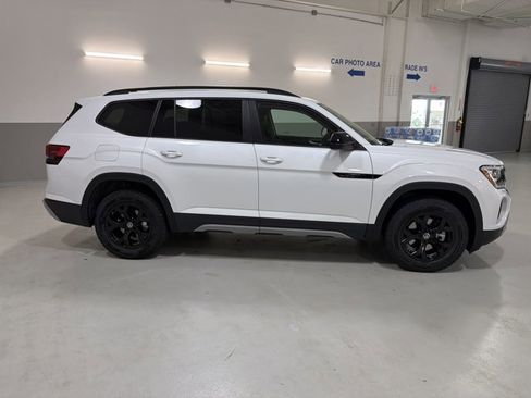 New 2026 Volkswagen Atlas Peak Edition AWD/4WD image 10