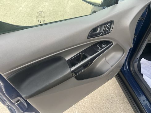 Used 2022 Ford Transit Connect XL image 16