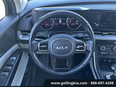 Certified 2023 Kia Carnival LX image 13