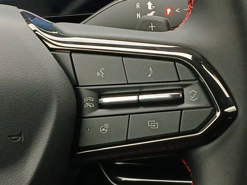 New 2026 Chevrolet Equinox RS image 10