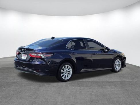 Used 2022 Toyota Camry LE FWD image 4