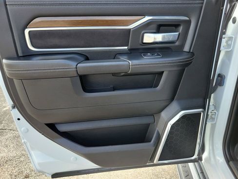 Used 2022 RAM 2500 Laramie image 10