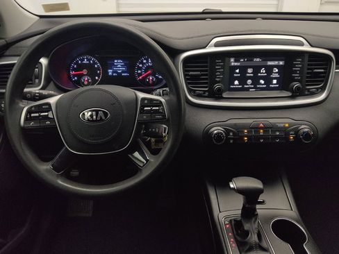 Used 2019 Kia Sorento FWD image 22