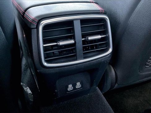 Used 2025 Genesis G70 2.5T w/ Sport Prestige Package image 10