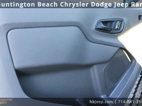 Used 2023 Ford Transit 350 XLT image 12