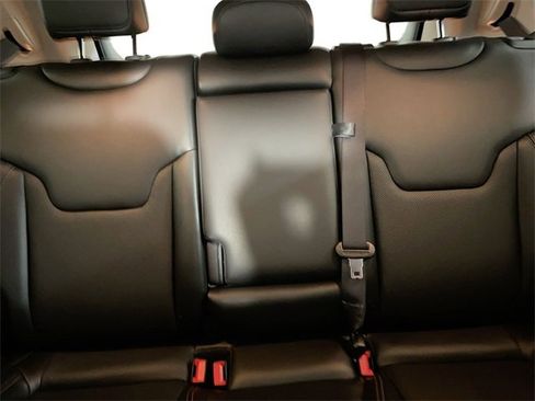 Used 2022 Jeep Compass Limited image 13