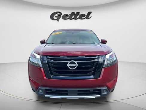 Used 2022 Nissan Pathfinder SL w/ SL Premium Package FWD image 2