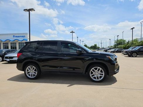 Used 2024 Honda Passport EX-L image 4