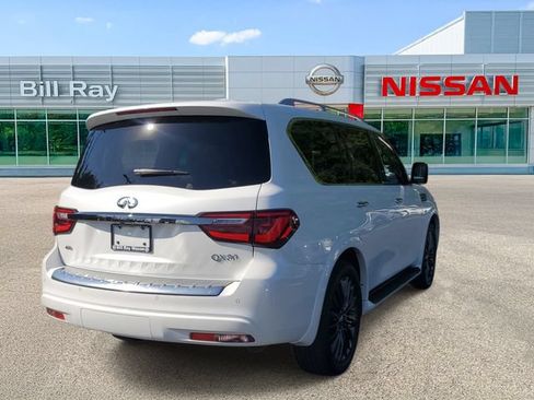 Used 2024 INFINITI QX80 Sensory AWD/4WD image 4