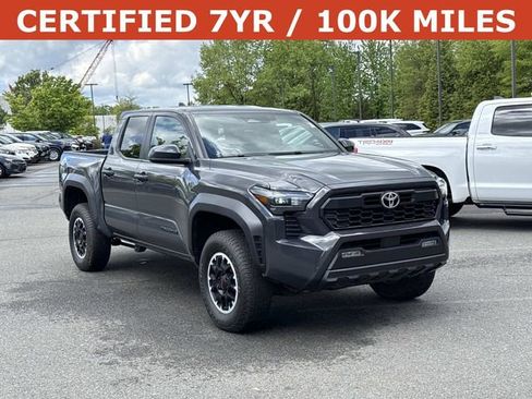 Used 2024 Toyota Tacoma TRD Off-Road AWD/4WD image 1