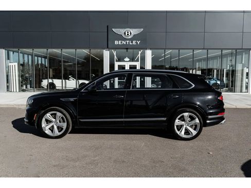 Used 2023 Bentley Bentayga Extended Wheelbase image 20