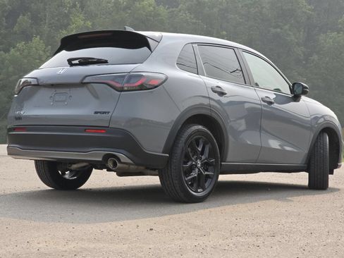 Used 2025 Honda HR-V Sport image 19