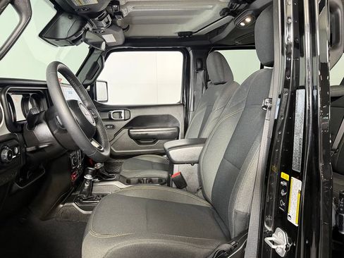 Used 2025 Jeep Wrangler Unlimited Sport AWD/4WD image 20
