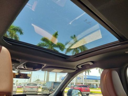 Certified 2023 Lincoln Aviator Reserve w/ Equipment Group 201A RWD image 18