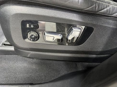 Used 2022 BMW X7 xDrive40i AWD/4WD image 27