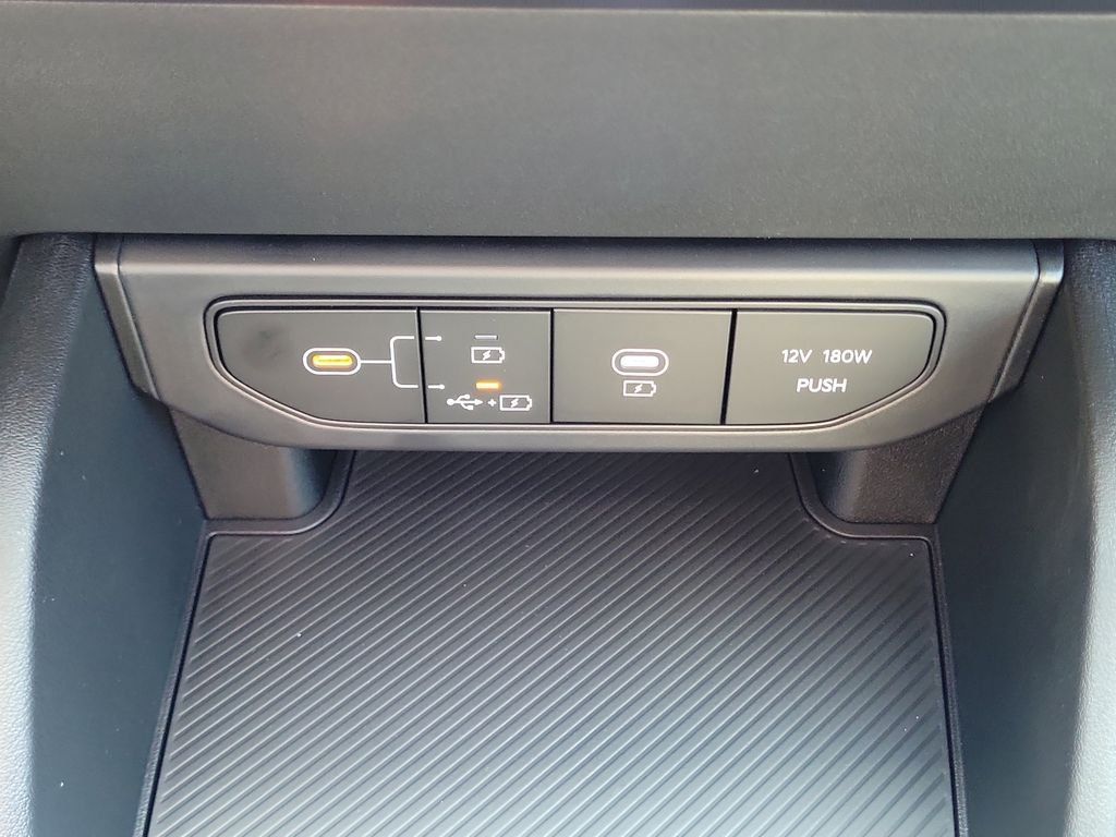 New 2026 Kia K4 FWD image 31