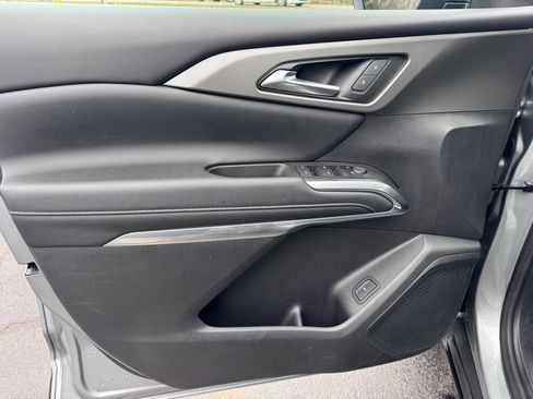 Used 2024 Chevrolet Traverse LT image 21