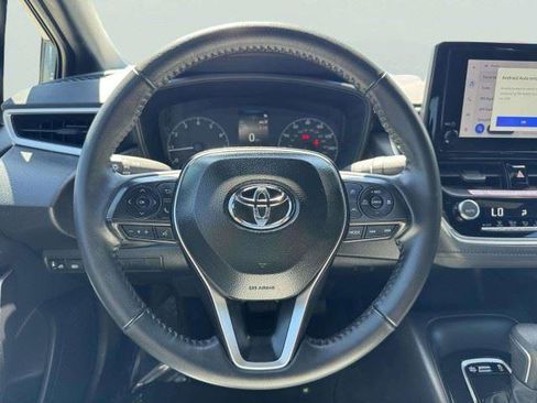 Used 2025 Toyota Corolla SE FWD image 30
