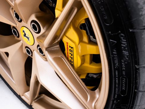 Used 2020 Ferrari 488 Pista Spider image 33