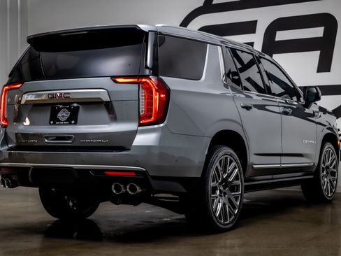 Used 2024 GMC Yukon Denali w/ Advanced Technology Package AWD/4WD image 33