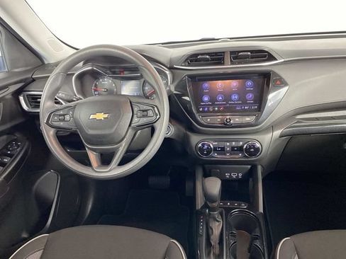 Used 2023 Chevrolet TrailBlazer LT w/ Convenience Package AWD/4WD image 14