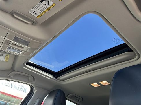 Used 2023 MAZDA CX-5 AWD 2.5 S w/ Premium Package image 12