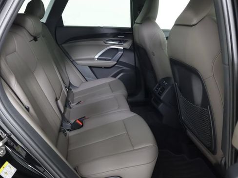 Certified 2025 Audi Q5 Premium w/ Premium Plus AWD/4WD image 14