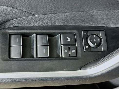 Used 2025 Toyota RAV4 XLE image 15