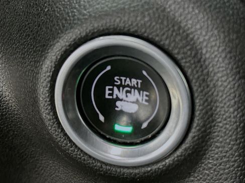 Used 2022 GMC Sierra 3500 SLT w/ SLT Premium Package image 17