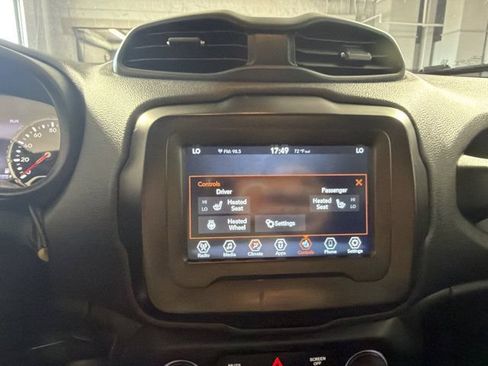 Used 2021 Jeep Renegade Latitude w/ Convenience Group AWD/4WD image 20