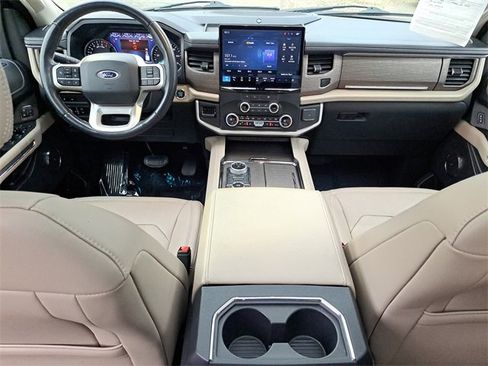 Used 2024 Ford Expedition Max Limited image 10