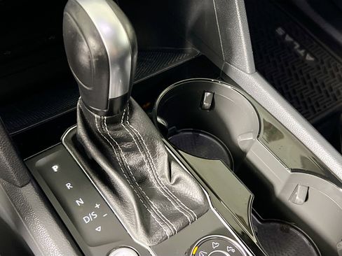 Used 2022 Volkswagen Atlas SE w/ Panoramic Sunroof Package image 25