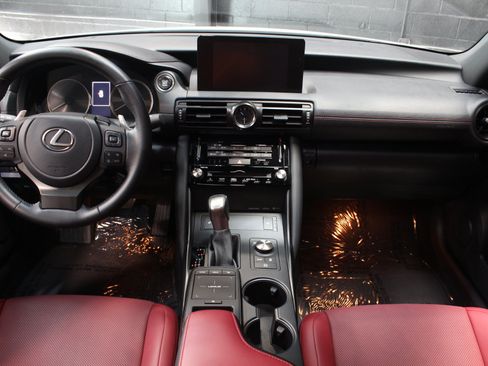 Used 2024 Lexus IS 350 F Sport RWD image 31