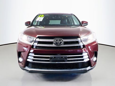 Used 2019 Toyota Highlander Limited Platinum image 11