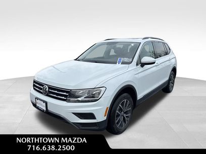 Used 2020 Volkswagen Tiguan SE w/ Panoramic Sunroof Package