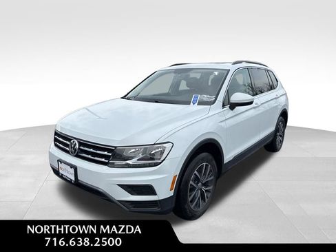 Used 2020 Volkswagen Tiguan SE w/ Panoramic Sunroof Package image 1