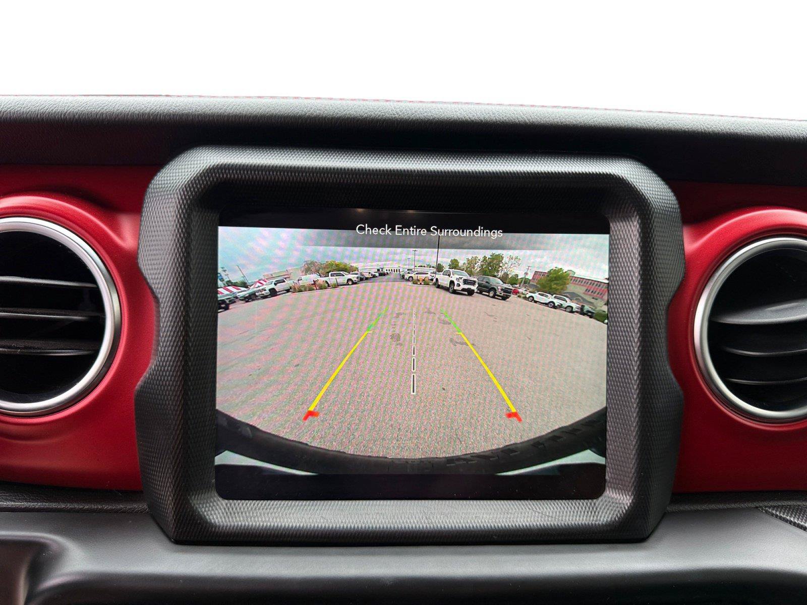 Used 2023 Jeep Wrangler Unlimited Rubicon AWD/4WD image 17