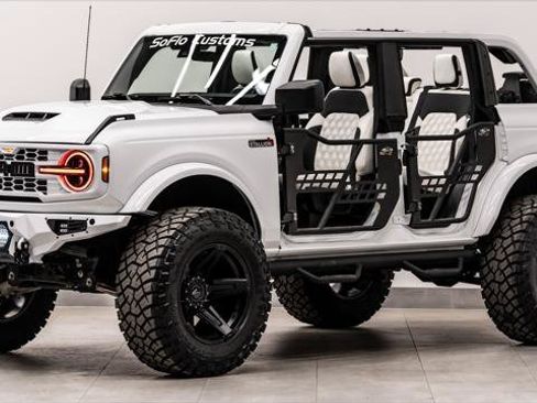 Used 2026 Ford Bronco 4-Door AWD/4WD image 1