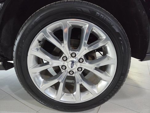 Used 2018 Ford Expedition Limited w/ Equipment Group 302A image 11