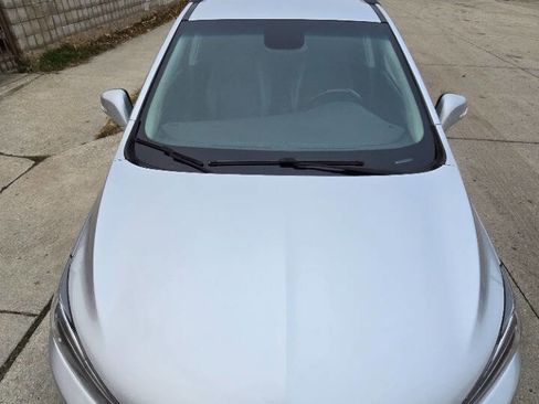 Used 2019 Buick Encore Sport Touring image 17