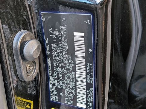 Used 2013 Toyota Highlander Limited image 26