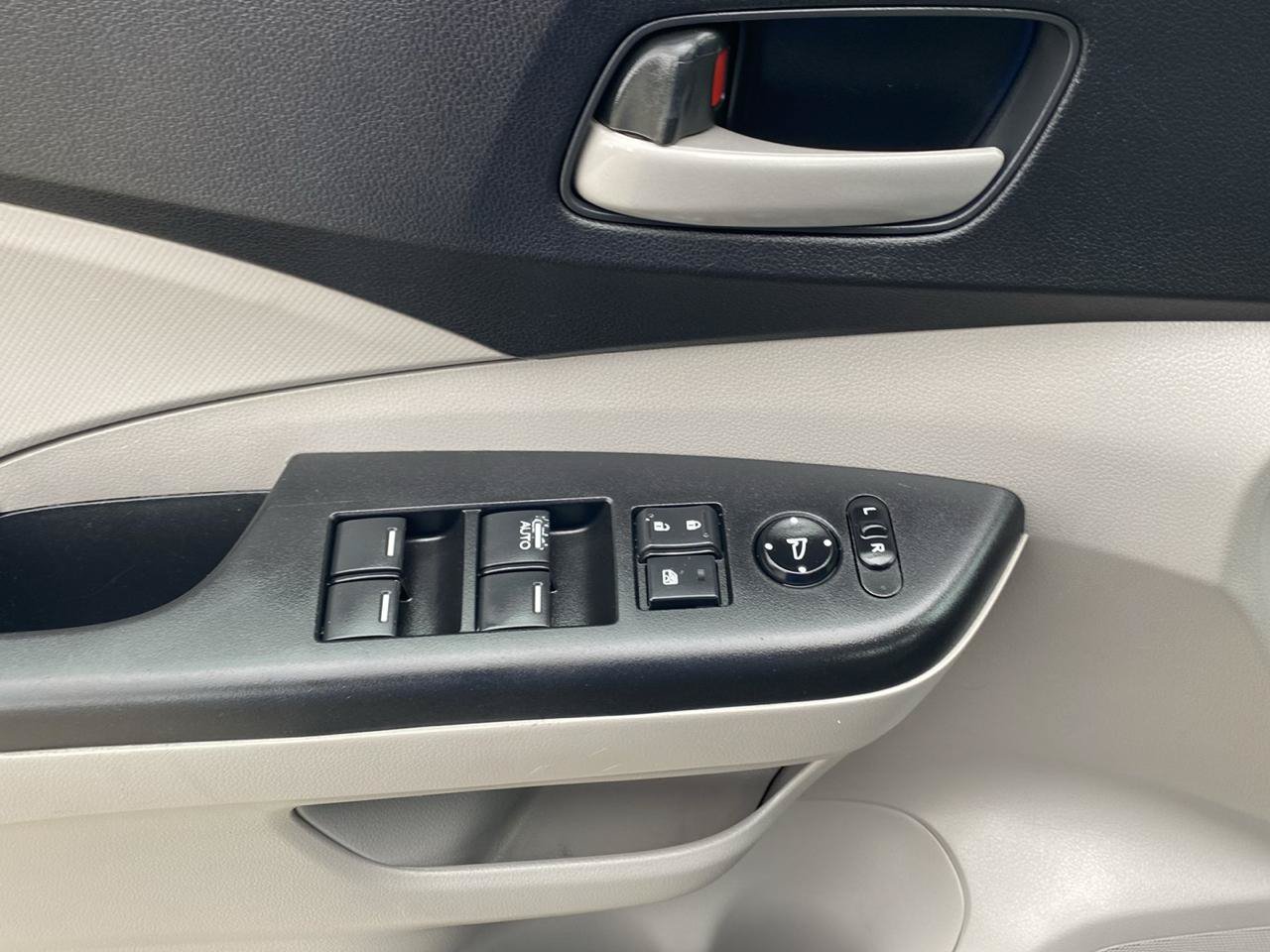 Used 2013 Honda CR-V LX image 17