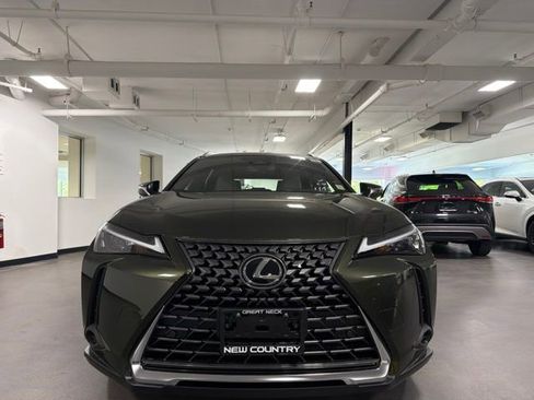 New 2026 Lexus UX 300h AWD image 2