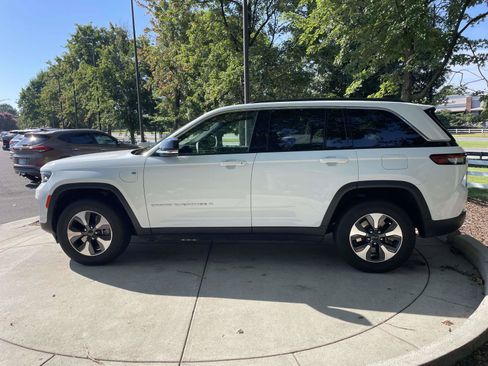 Used 2024 Jeep Grand Cherokee Limited 4xe AWD/4WD image 7