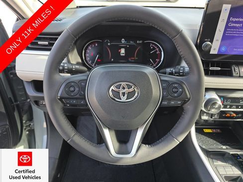 Used 2023 Toyota RAV4 XLE Premium FWD image 28