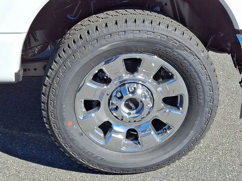 New 2026 Ford F350 Lariat w/ Lariat Premium Package image 5