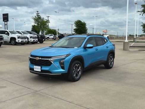 New 2026 Chevrolet Trax LT image 4