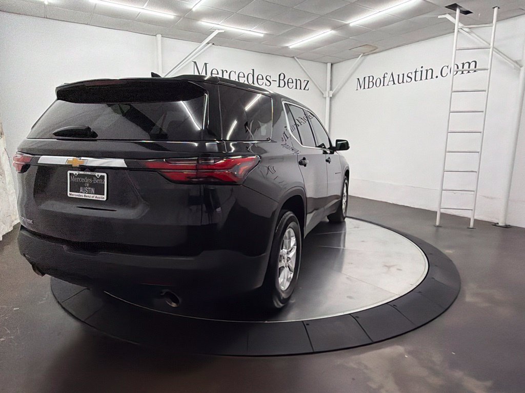 Used 2023 Chevrolet Traverse LS w/ Safety Package FWD image 7