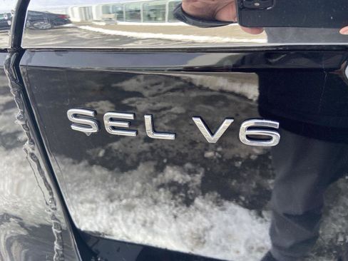 Used 2023 Volkswagen Atlas SEL Premium AWD/4WD image 13
