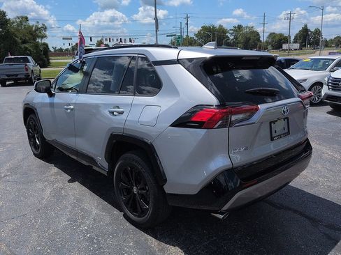 Used 2024 Toyota RAV4 SE w/ Weather Package AWD/4WD image 5